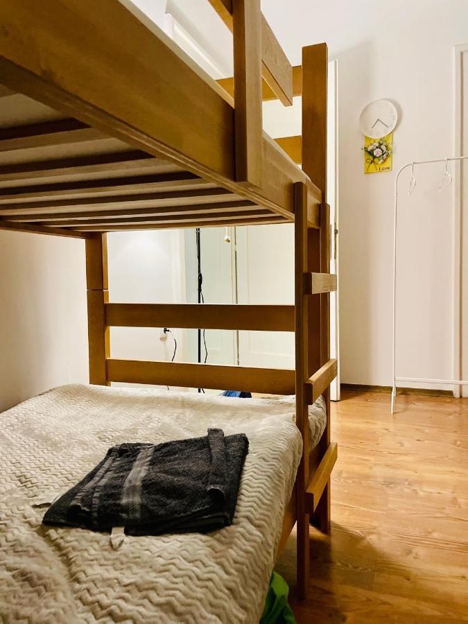 Hostel Stari Grad Novi Sad Luaran gambar